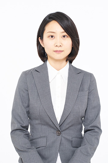 資格試験履歴書用　証明写真